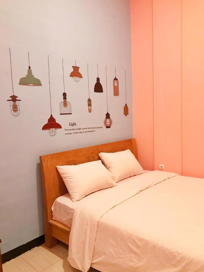 Roomz Budget Residence Σεμαράνγκ Εξωτερικό φωτογραφία